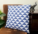 HOM-938 - Geometric blue /white cushion 45x45cm